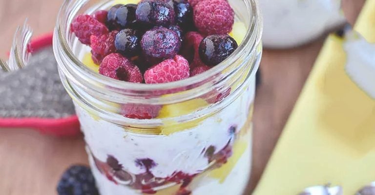 Healthy Breakfast For Kids – Grab & Go Layered Jars